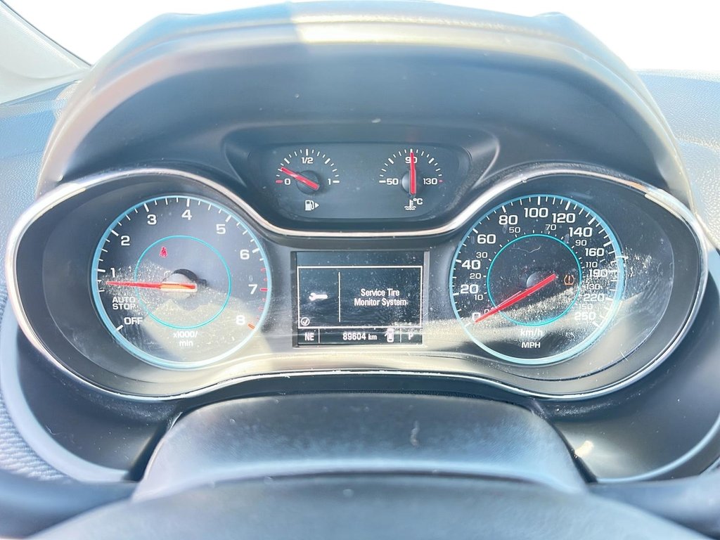 2023 Cadillac XT4 Premium Luxury AWD in Brantford, Ontario - 12 - w1024h768px
