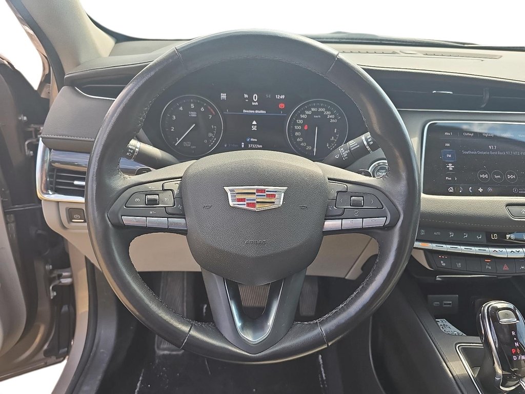 2023 Cadillac XT4 Premium Luxury AWD in Brantford, Ontario - 11 - w1024h768px