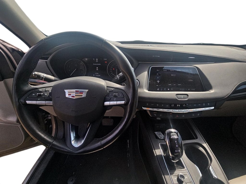 2023 Cadillac XT4 Premium Luxury AWD in Brantford, Ontario - 13 - w1024h768px