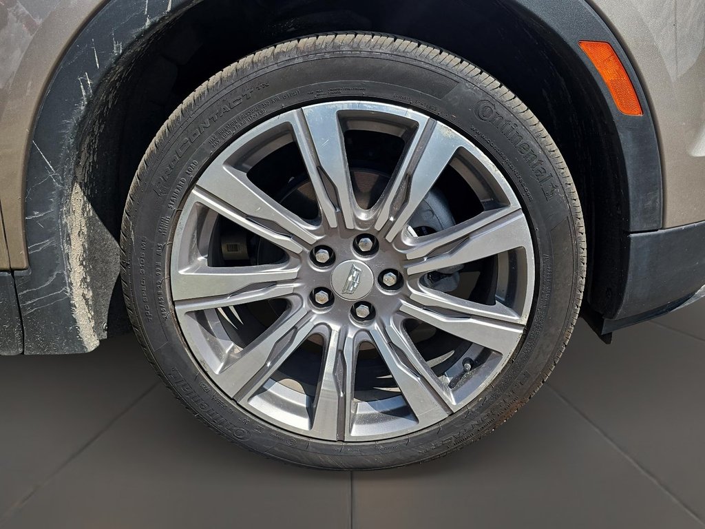 2023 Cadillac XT4 Premium Luxury AWD in Brantford, Ontario - 7 - w1024h768px