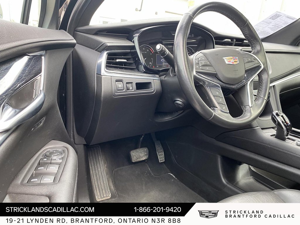 2021  XT5 Premium Luxury AWD in Brantford, Ontario - 11 - w1024h768px