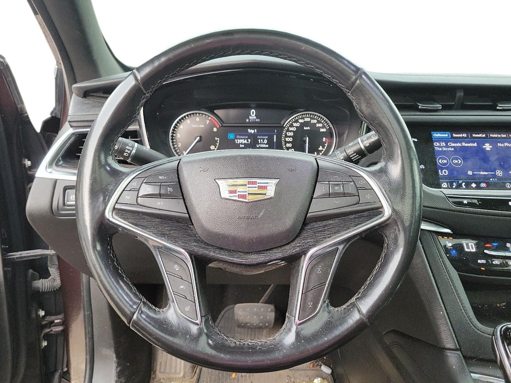 2021 Cadillac XT5 Premium Luxury AWD in Brantford, Ontario - 11 - w1024h768px