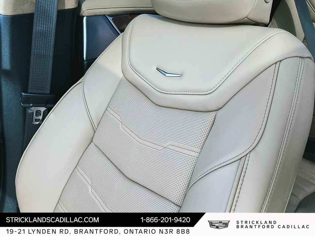 2024  XT5 AWD 4dr Premium Luxury in Brantford, Ontario - 15 - w1024h768px