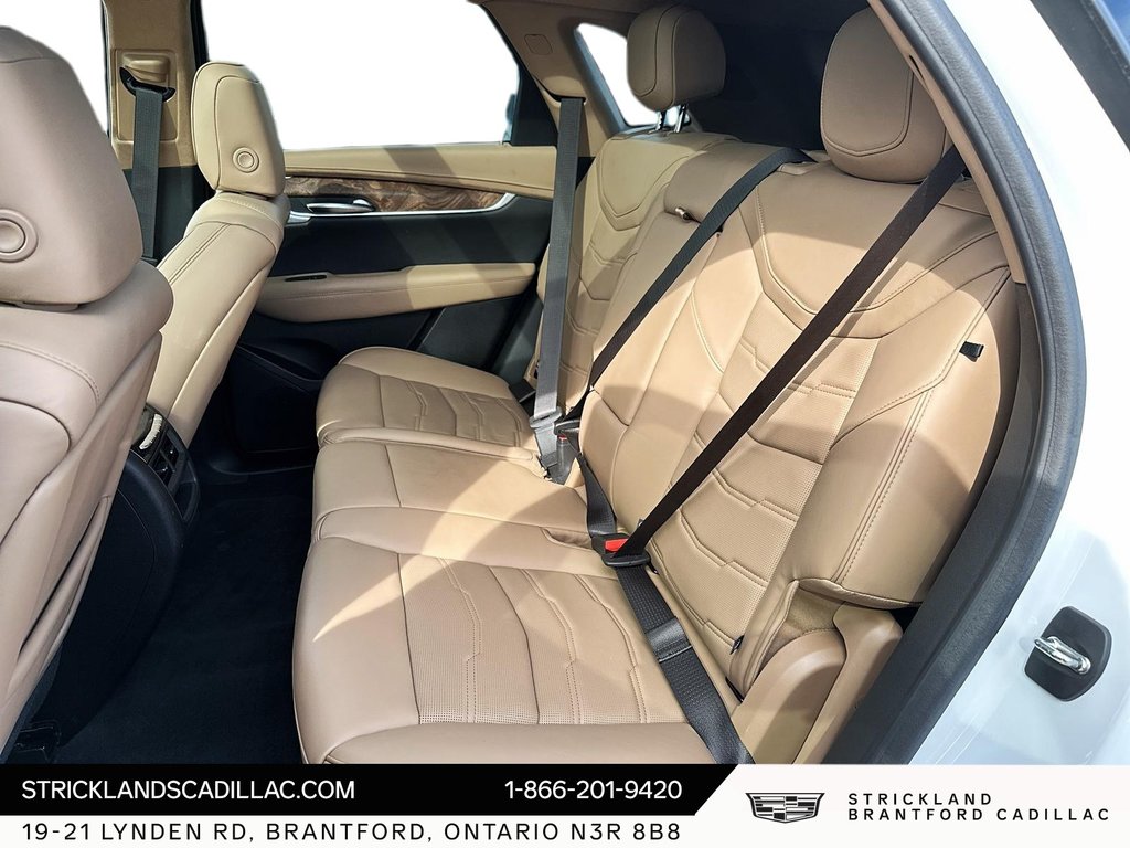 2024  XT5 AWD 4dr Premium Luxury in Stratford, Ontario - 17 - w1024h768px
