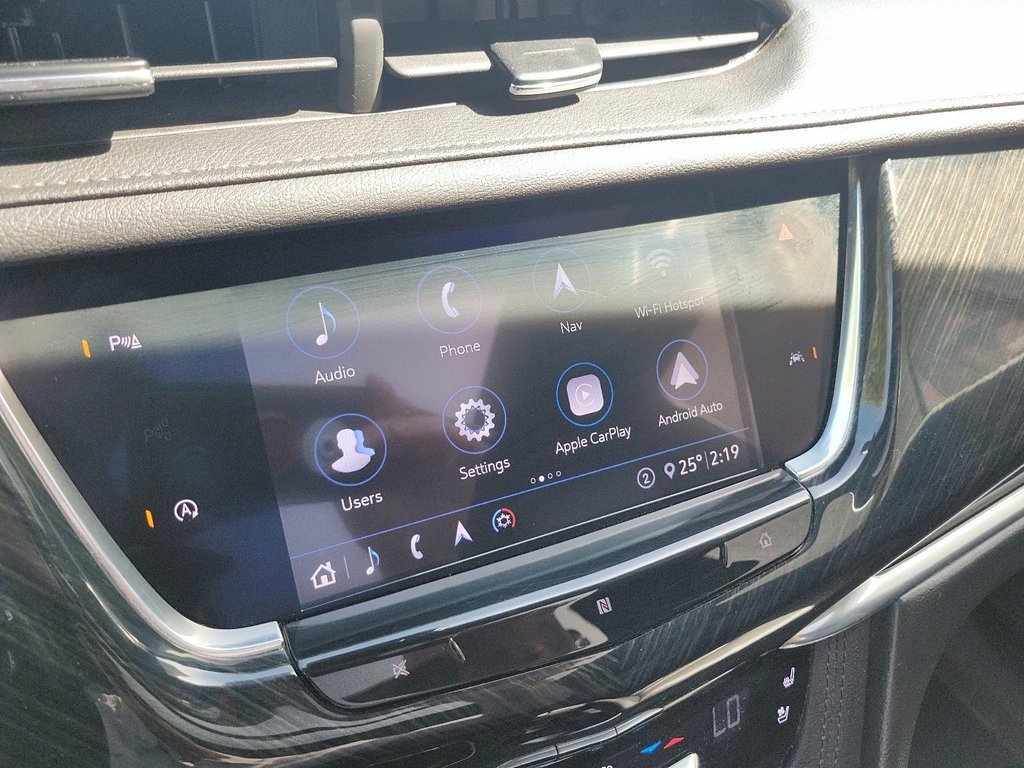 2020 Cadillac XT6 Premium Luxury AWD in Brantford, Ontario - 18 - w1024h768px