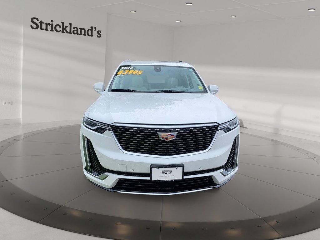 2023 Cadillac XT6 Premium Luxury AWD in Brantford, Ontario - 2 - w1024h768px