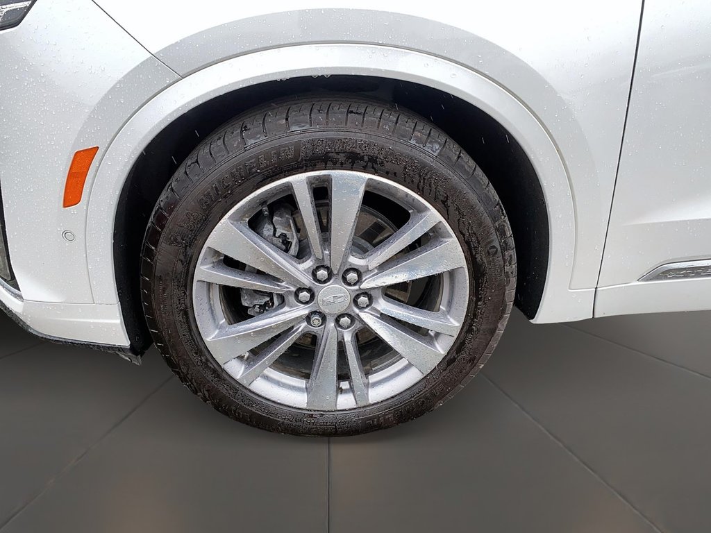 2023 Cadillac XT6 Premium Luxury AWD in Brantford, Ontario - 7 - w1024h768px