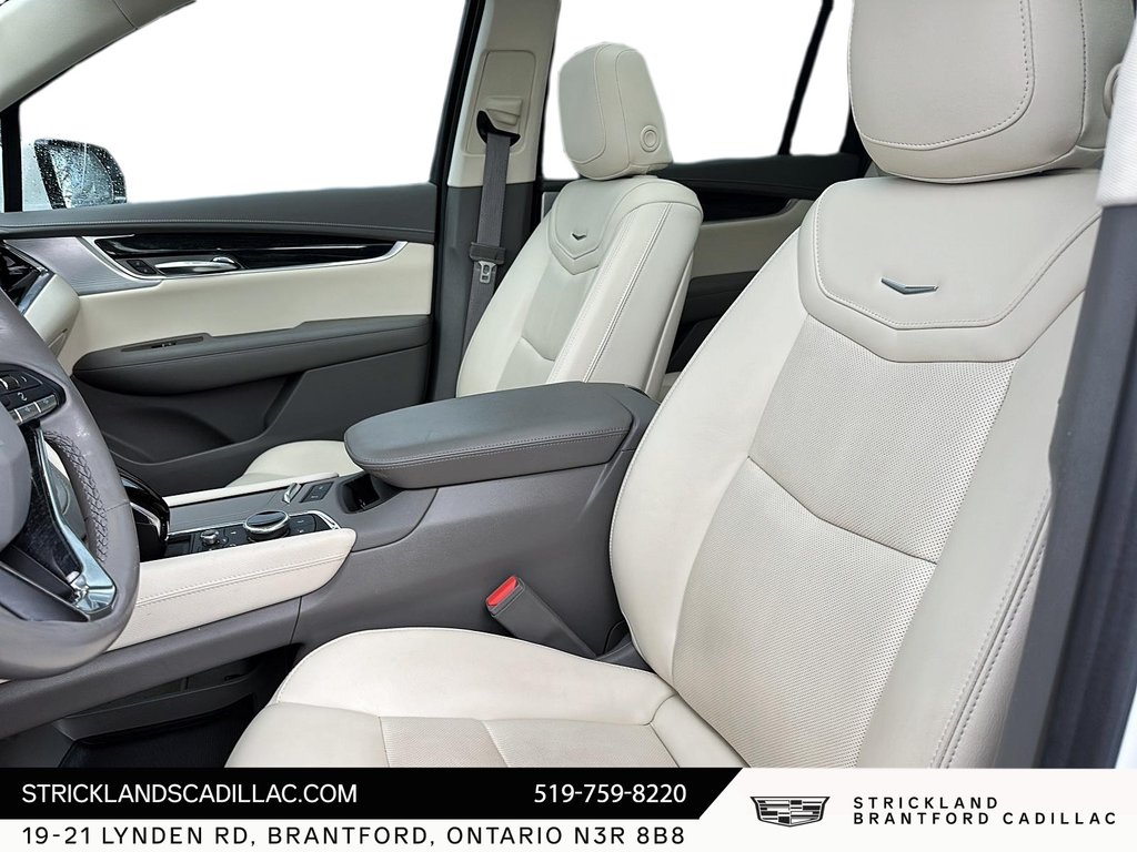2023 Cadillac XT6 Premium Luxury AWD in Brantford, Ontario - 8 - w1024h768px