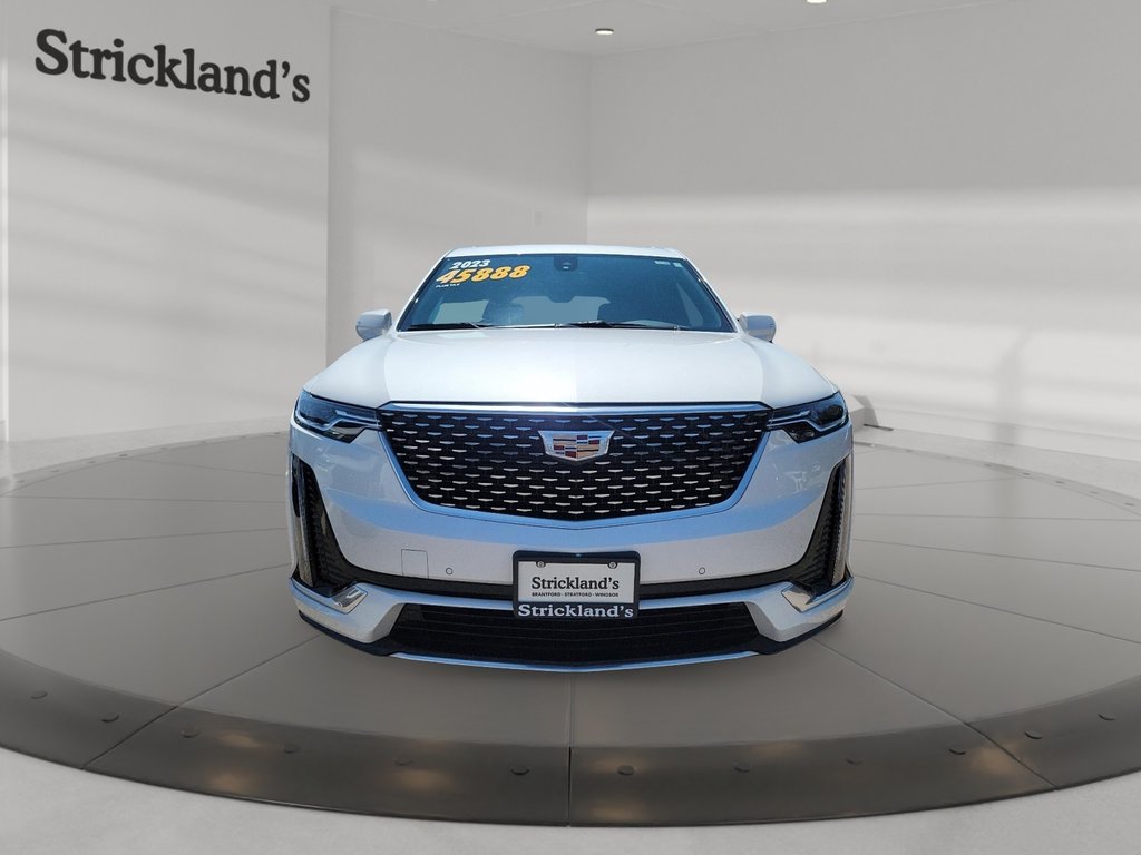 2023 Cadillac XT6 Luxury AWD in Brantford, Ontario - 2 - w1024h768px