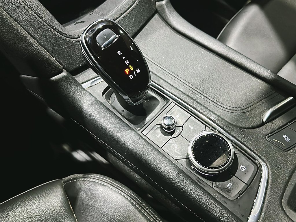 2024 Cadillac XT6 AWD 4dr Luxury in Stratford, Ontario - 14 - w1024h768px