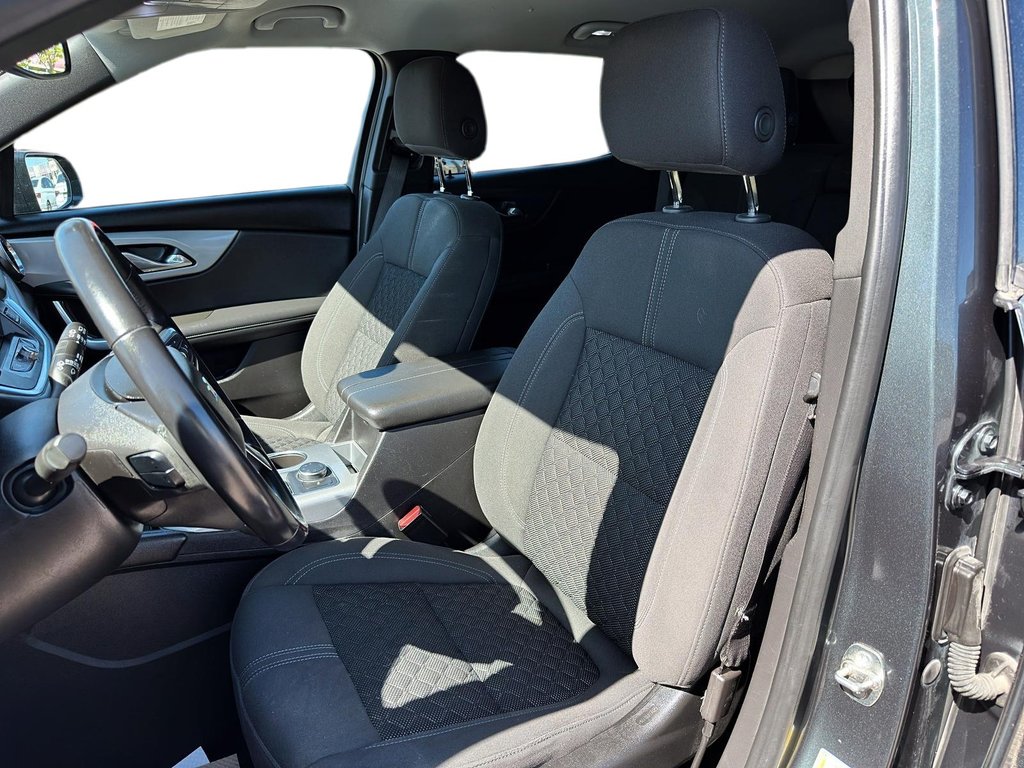 2019  Blazer 3.6 AWD in Stratford, Ontario - 7 - w1024h768px