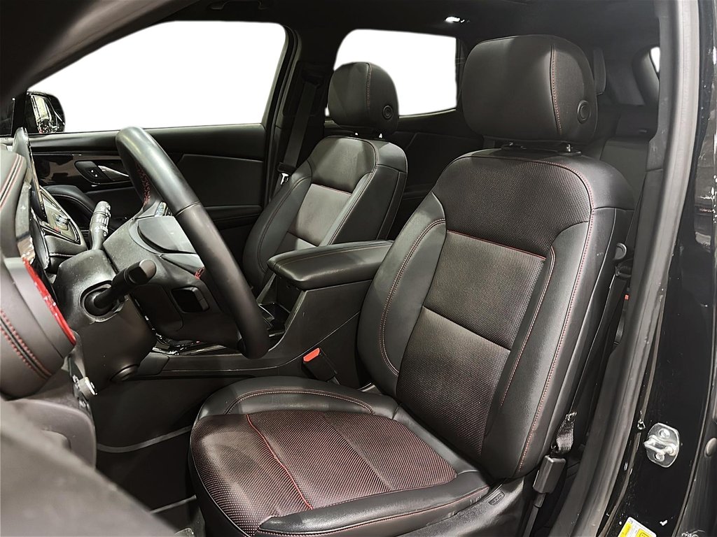 2025 Chevrolet Blazer RS AWD in Brantford, Ontario - 8 - w1024h768px