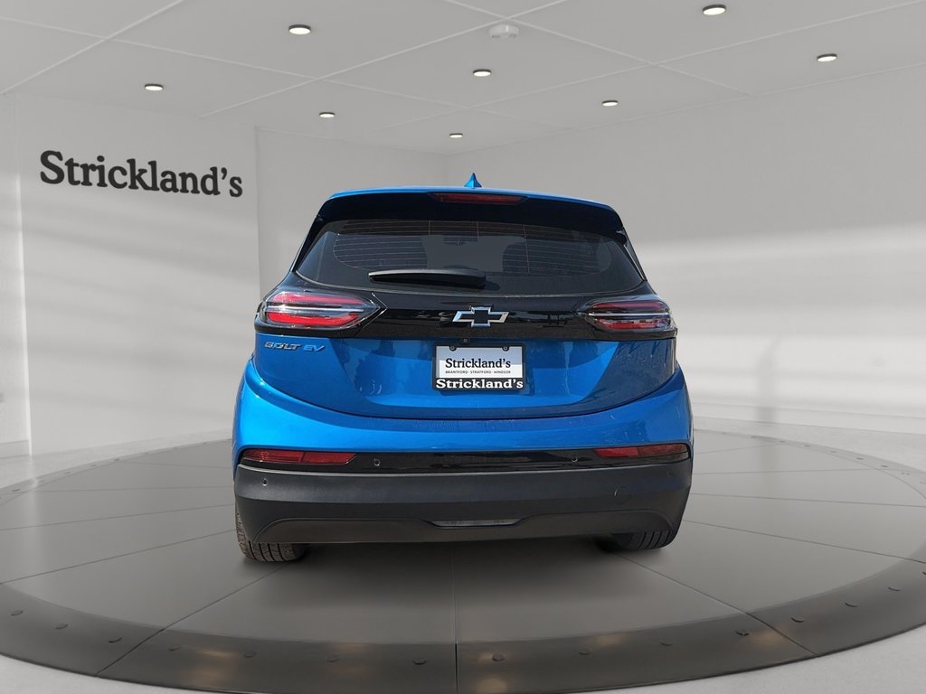 2023 Chevrolet Bolt EV 1LT in Brantford, Ontario - 3 - w1024h768px