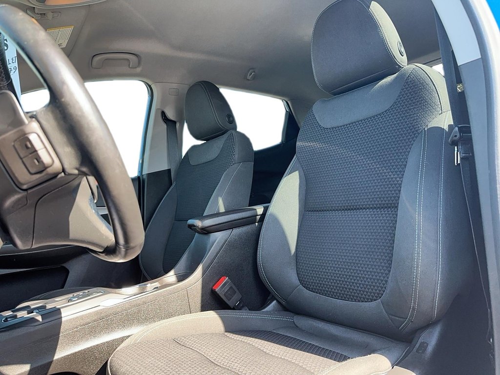 2023 Chevrolet Bolt EV 1LT in Brantford, Ontario - 8 - w1024h768px