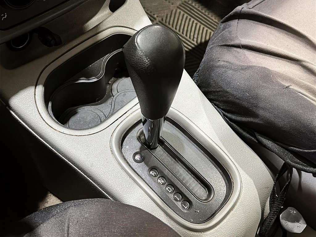 2008 Chevrolet Cobalt LT 4D Sedan in Stratford, Ontario - 14 - w1024h768px