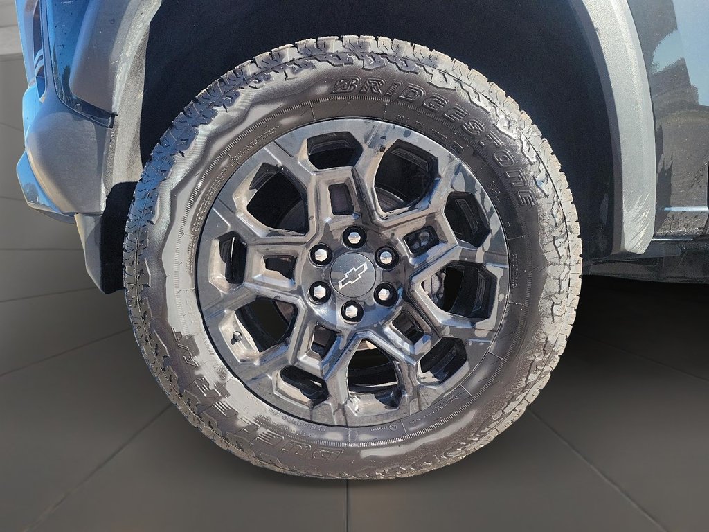 2026 Chevrolet Colorado Crew Cab Short Box 4-Wheel Drive Trail Boss in Brantford, Ontario - 6 - w1024h768px