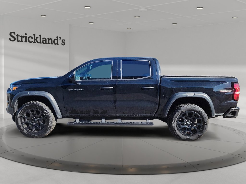 2026 Chevrolet Colorado Crew Cab Short Box 4-Wheel Drive Trail Boss in Brantford, Ontario - 5 - w1024h768px