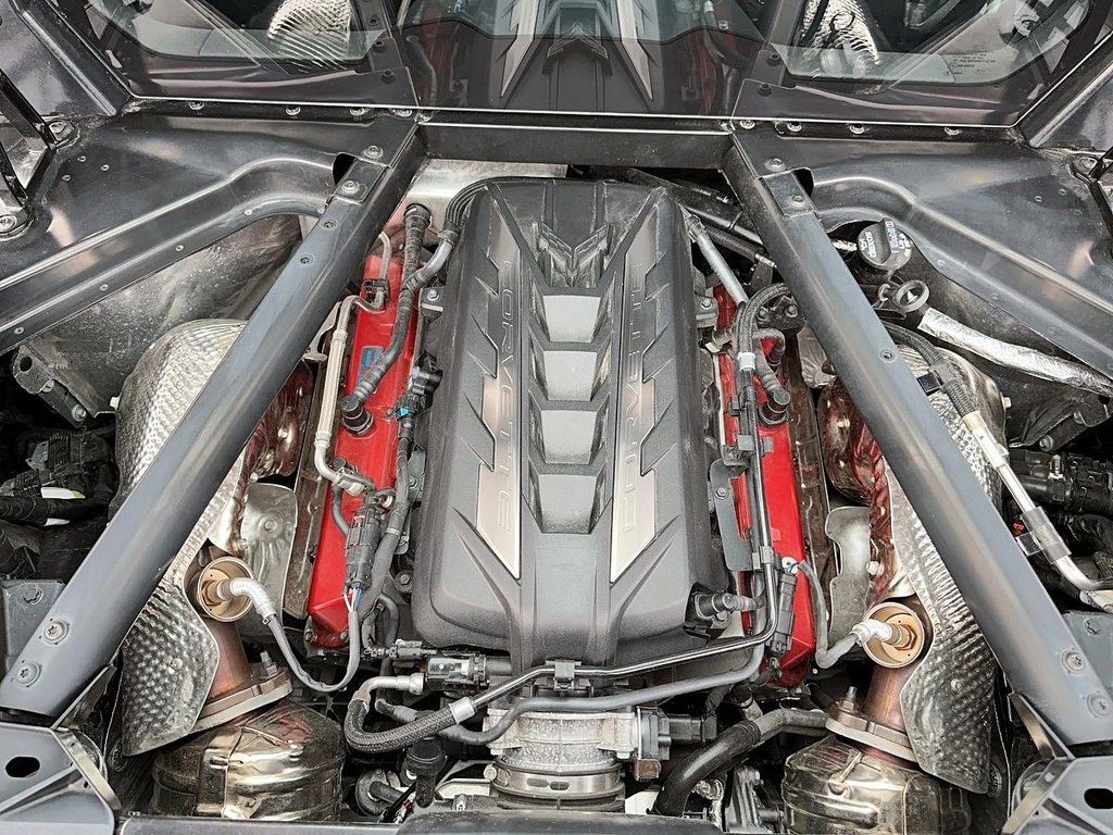 2024 Chevrolet Corvette Stingray Coupe 1LT in Brantford, Ontario - 8 - w1024h768px