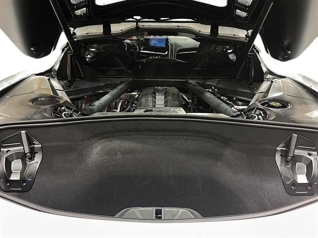 2025 Chevrolet Corvette Stingray Coupe 1LT in Brantford, Ontario - 6 - w1024h768px