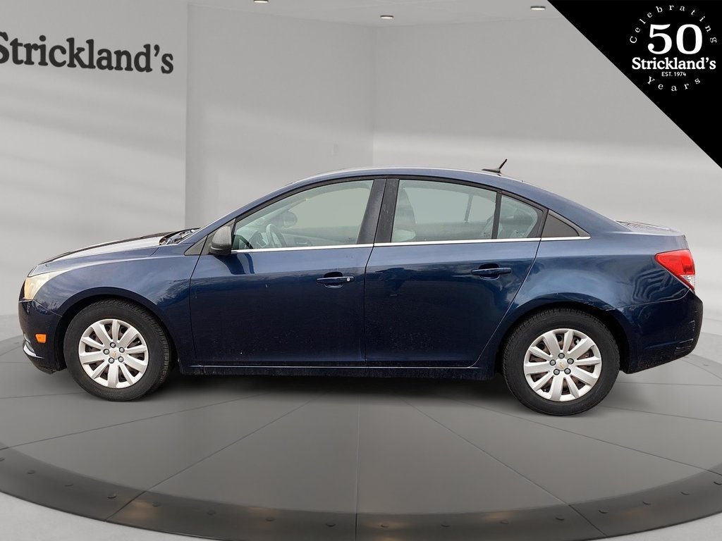 2011  Cruze LS Sedan in Brantford, Ontario - 5 - w1024h768px