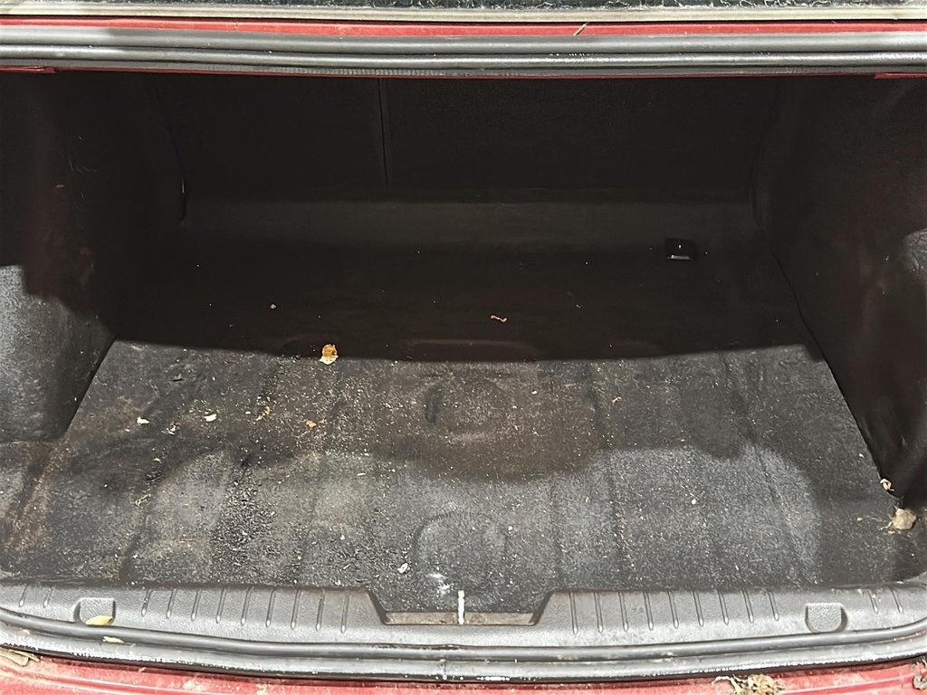 2011 Chevrolet Cruze LT Turbo in Brantford, Ontario - 6 - w1024h768px