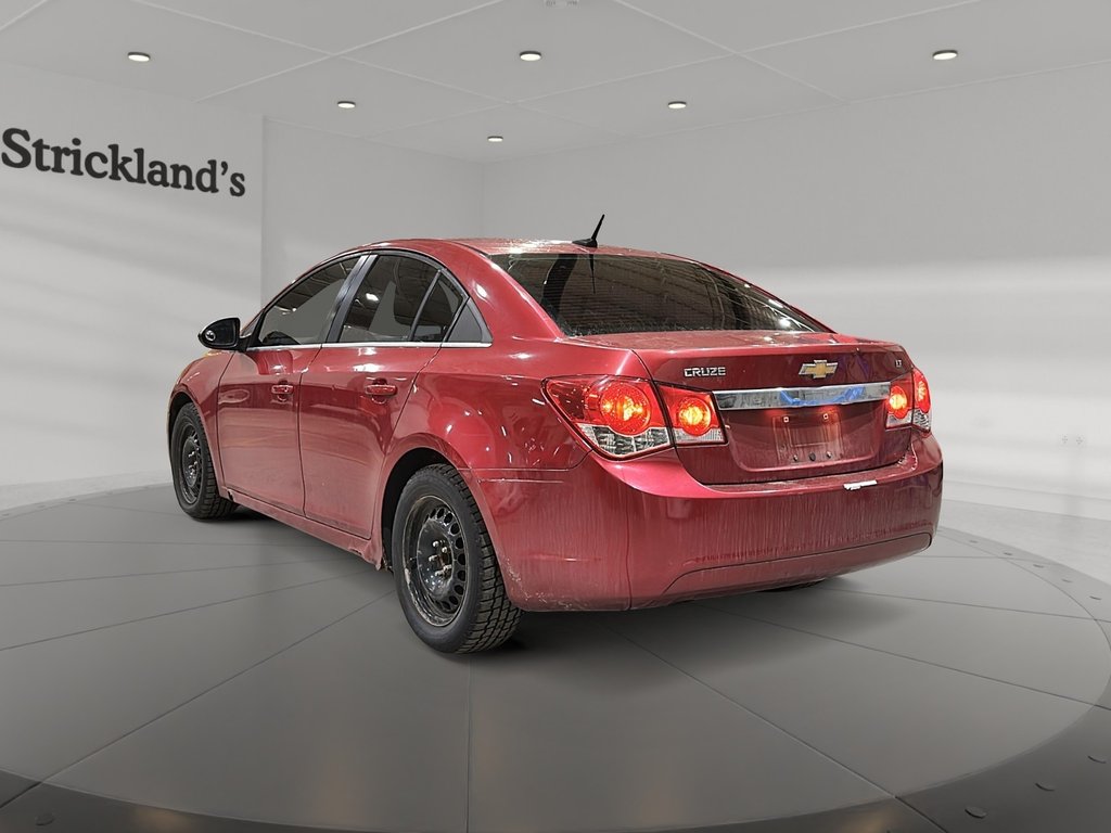 2011 Chevrolet Cruze LT Turbo in Brantford, Ontario - 4 - w1024h768px