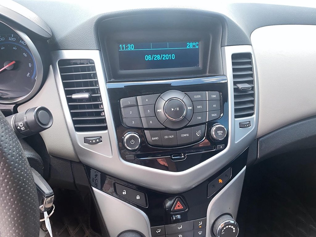 2014 Chevrolet Cruze 2LS in Stratford, Ontario - 13 - w1024h768px
