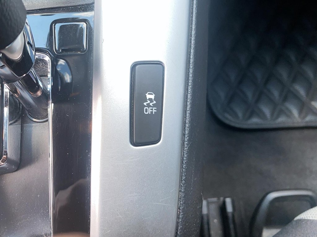 2014 Chevrolet Cruze 2LS in Stratford, Ontario - 15 - w1024h768px