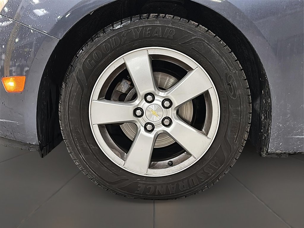 2014 Chevrolet Cruze 2LT in Brantford, Ontario - 7 - w1024h768px