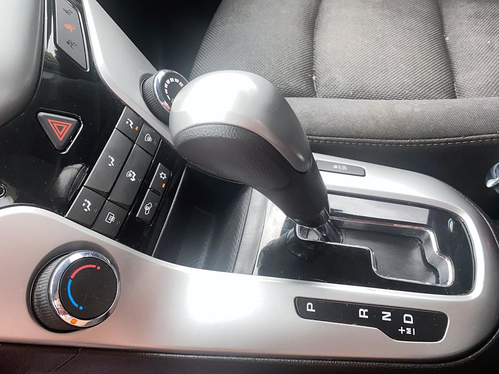 2016 Chevrolet Cruze Limited LT Turbo in Brantford, Ontario - 14 - w1024h768px