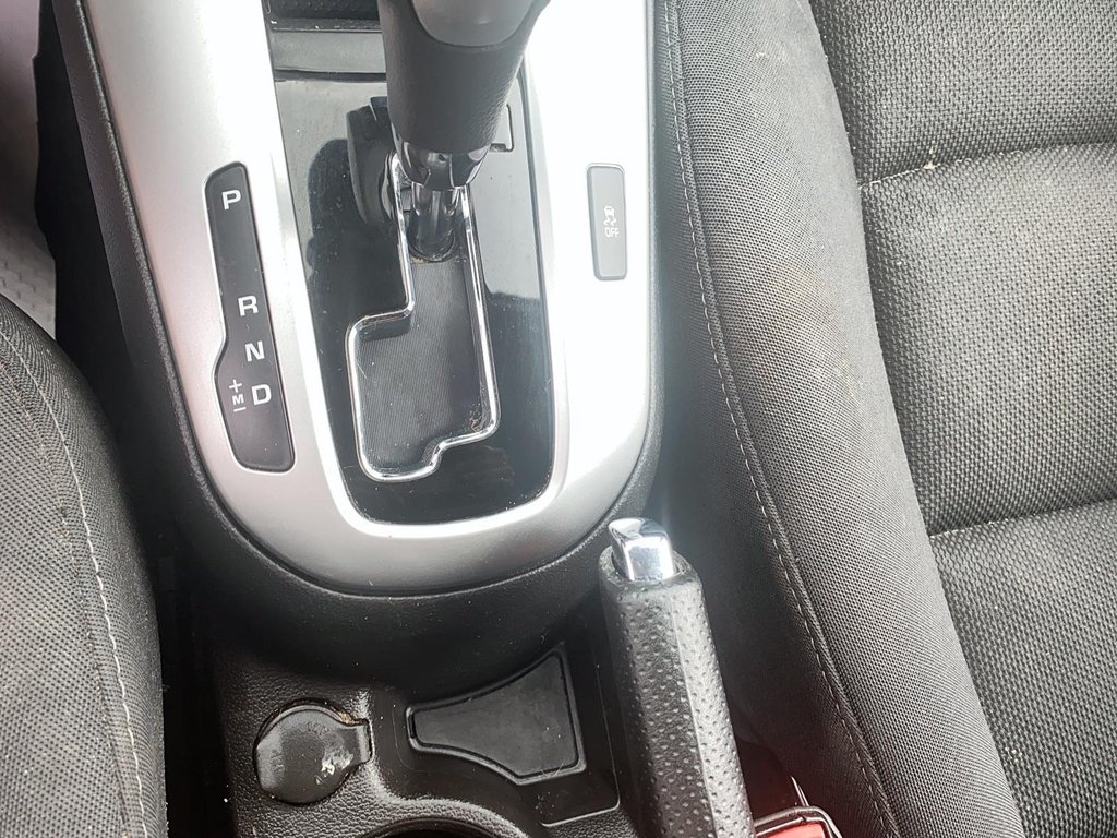 2016 Chevrolet Cruze Limited LT Turbo in Brantford, Ontario - 17 - w1024h768px