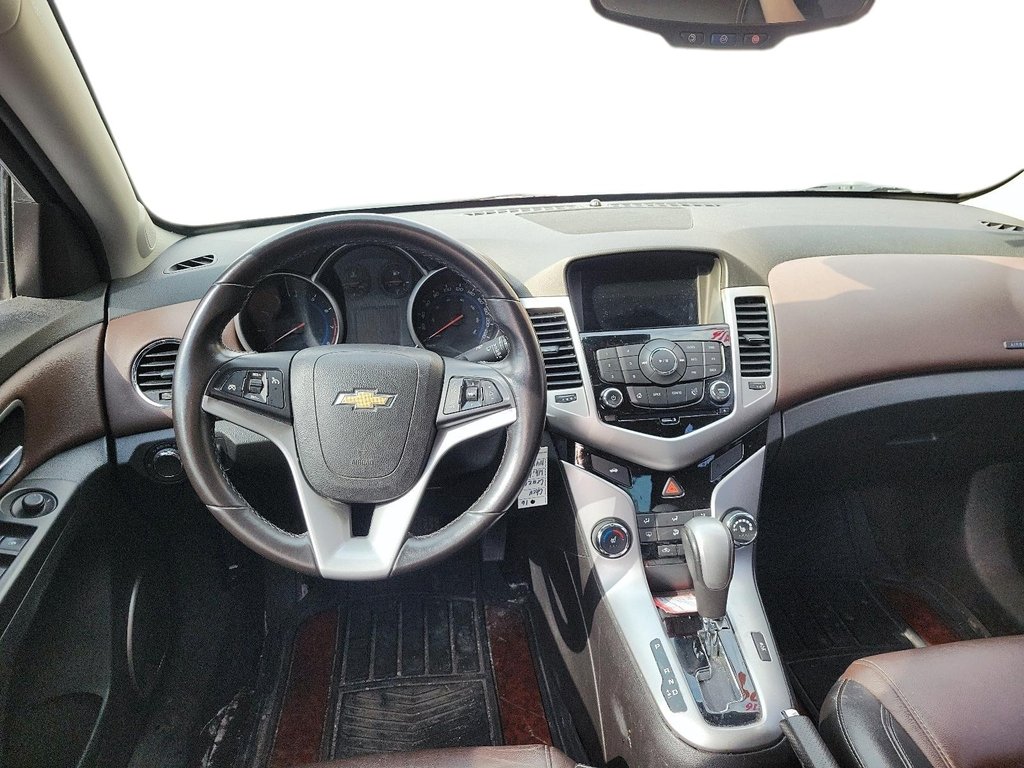 2016 Chevrolet Cruze LT - 6AT in Brantford, Ontario - 9 - w1024h768px