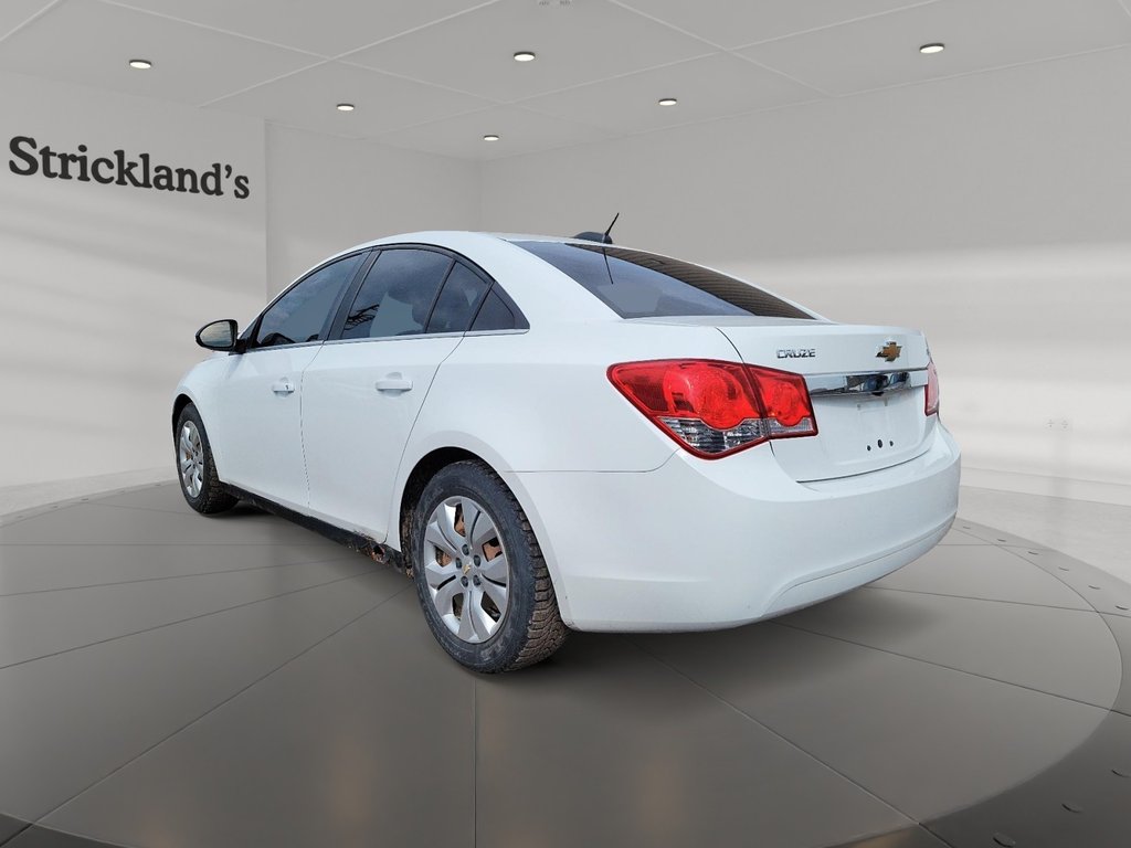 2016 Chevrolet Cruze LT - 6AT in Brantford, Ontario - 4 - w1024h768px