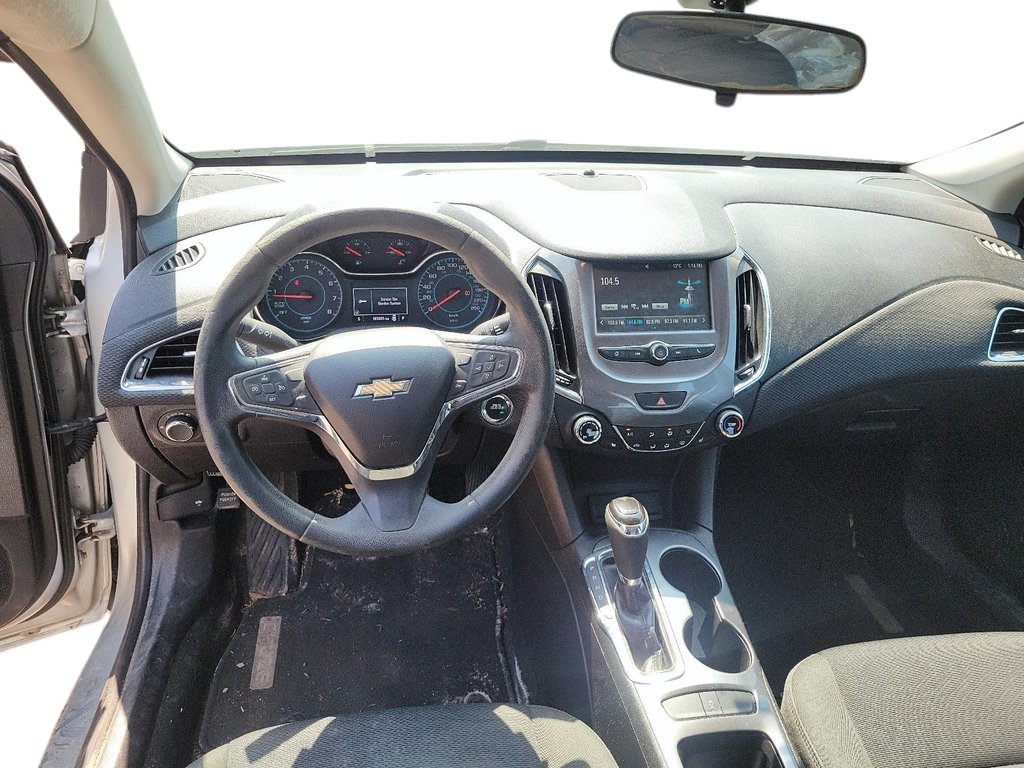 2016 Chevrolet Cruze Limited LT Turbo in Brantford, Ontario - 8 - w1024h768px