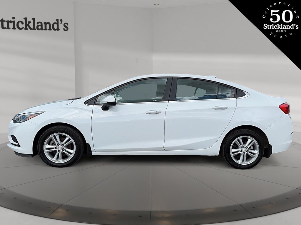 2017  Cruze LT - 6AT Diesel in Stratford, Ontario - 5 - w1024h768px