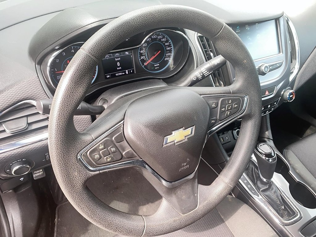 2017 Chevrolet Cruze LT - 6AT in Brantford, Ontario - 11 - w1024h768px