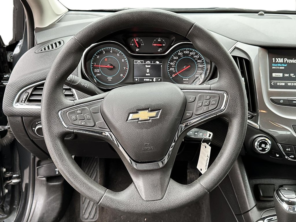 2018  Cruze LT - 6AT in Brantford, Ontario - 12 - w1024h768px