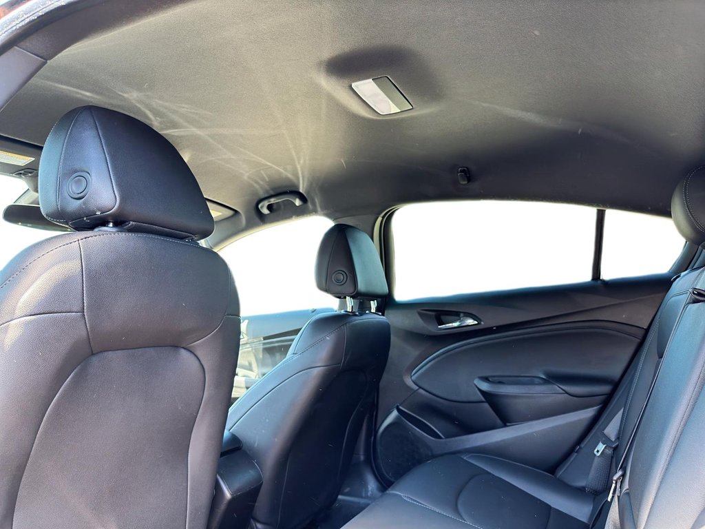 2019  Cruze Hatchback Premier in Brantford, Ontario - 13 - w1024h768px