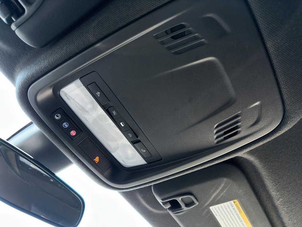 2019  Cruze Hatchback Premier in Brantford, Ontario - 12 - w1024h768px