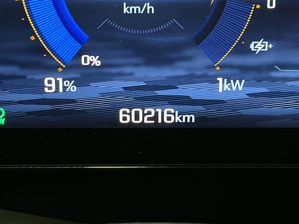 2024 Chevrolet Equinox EV 4dr RS w/2RS in Brantford, Ontario - 12 - w1024h768px