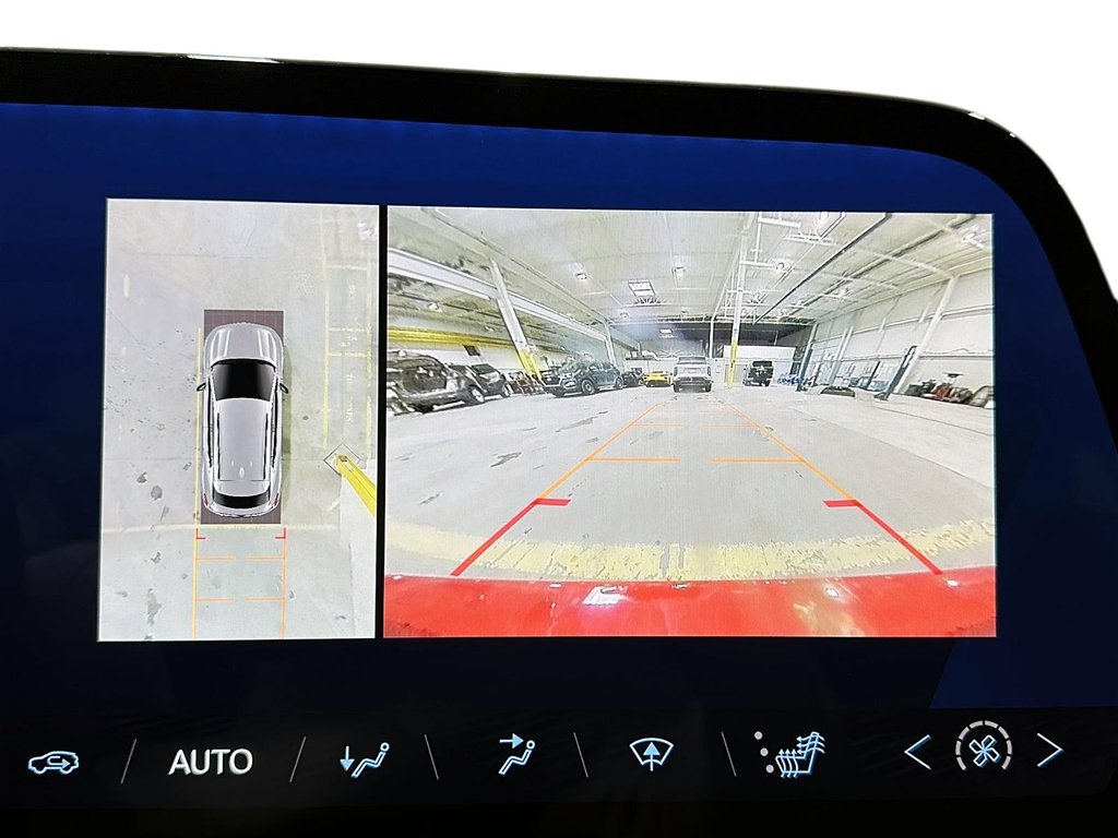 2024 Chevrolet Equinox EV 4dr RS w/2RS in Brantford, Ontario - 15 - w1024h768px