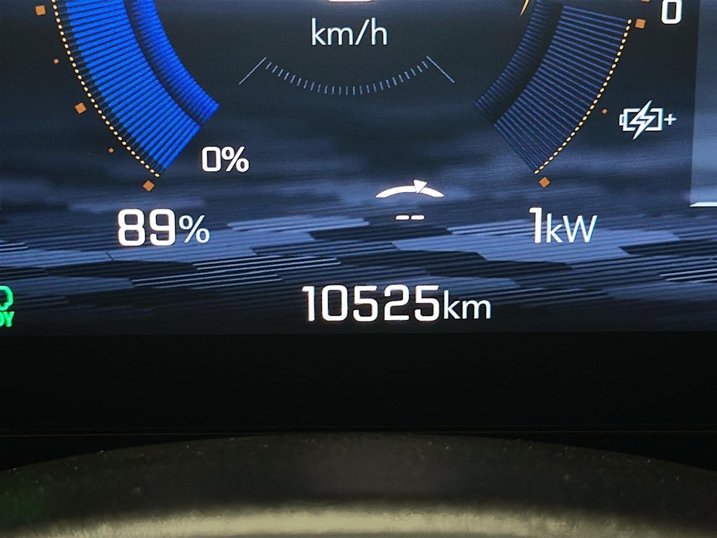 2025 Chevrolet Equinox EV 4dr RS in Brantford, Ontario - 12 - w1024h768px