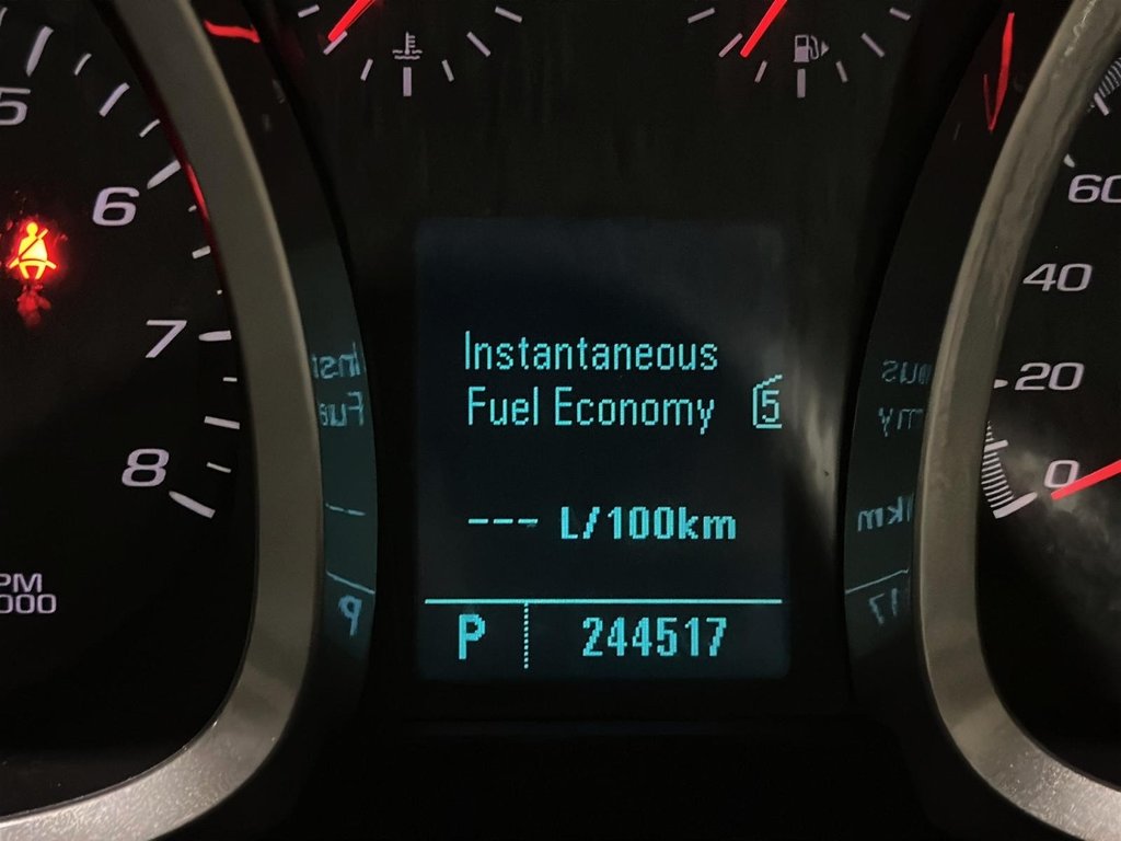 2011 Chevrolet Equinox LS AWD 1SA in Brantford, Ontario - 12 - w1024h768px