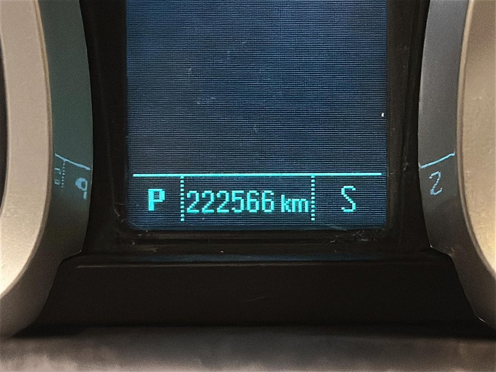 2014 Chevrolet Equinox LT FWD in Brantford, Ontario - 12 - w1024h768px