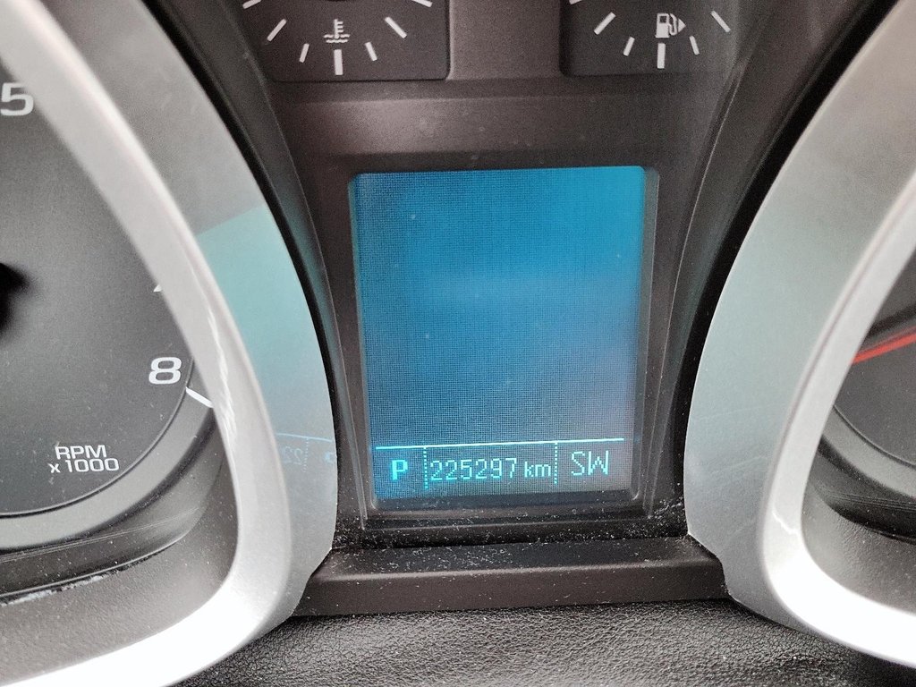 2016 Chevrolet Equinox FWD 1LT in Brantford, Ontario - 11 - w1024h768px