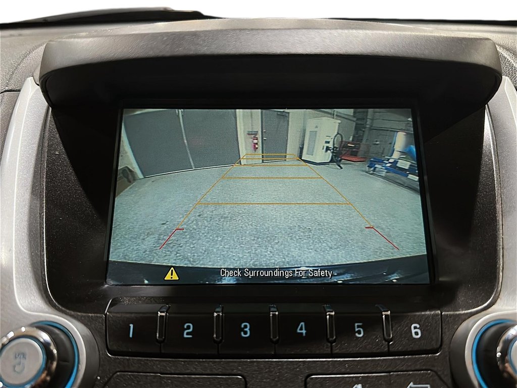 2017 Chevrolet Equinox AWD LS in Stratford, Ontario - 16 - w1024h768px