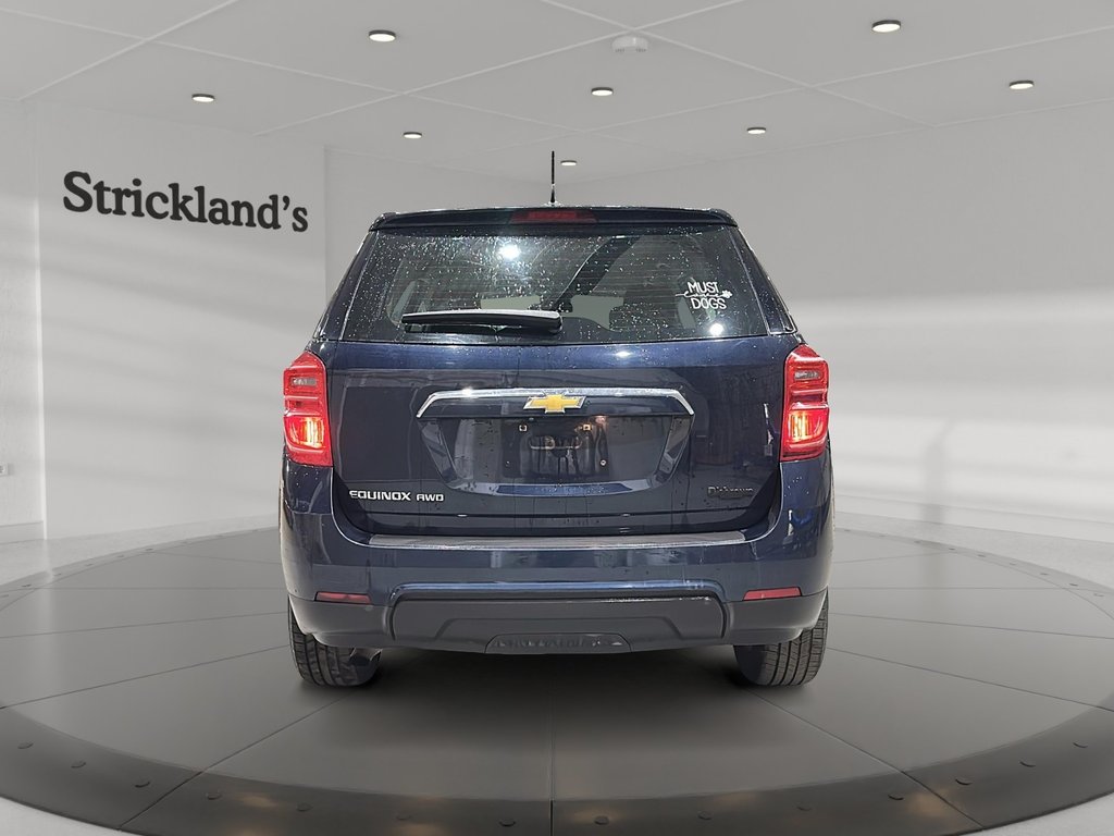 2017 Chevrolet Equinox AWD LS in Stratford, Ontario - 3 - w1024h768px