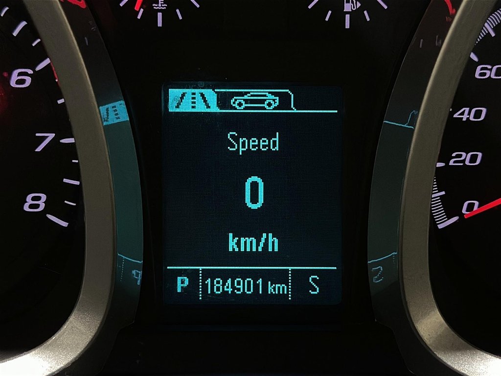 2017 Chevrolet Equinox AWD LS in Stratford, Ontario - 12 - w1024h768px