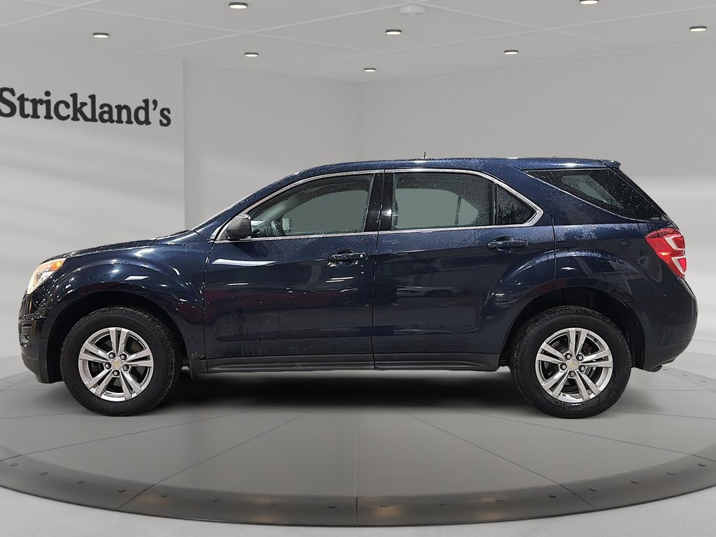 2017 Chevrolet Equinox AWD LS in Stratford, Ontario - 5 - w1024h768px