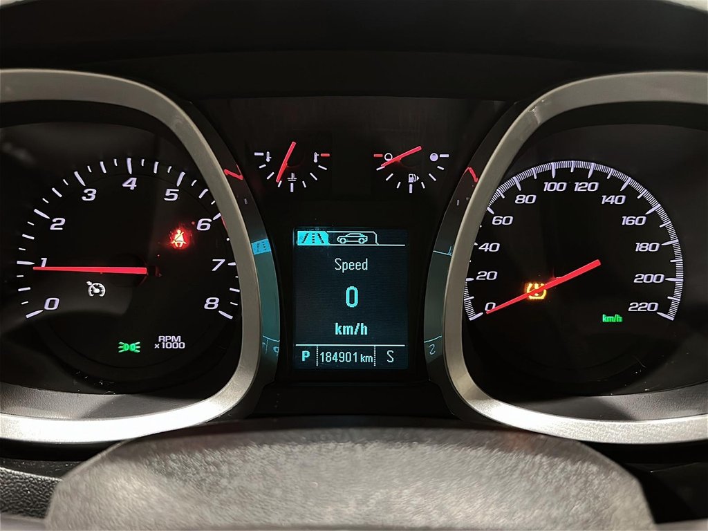 2017 Chevrolet Equinox AWD LS in Stratford, Ontario - 13 - w1024h768px